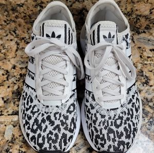 Womens running shoes